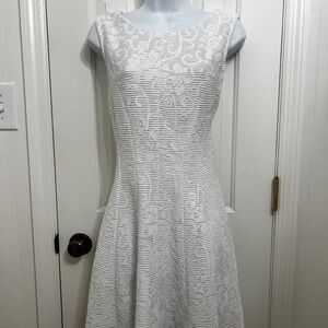 EUC White Sandra Darren Sleeveless Lined Dress Size 14